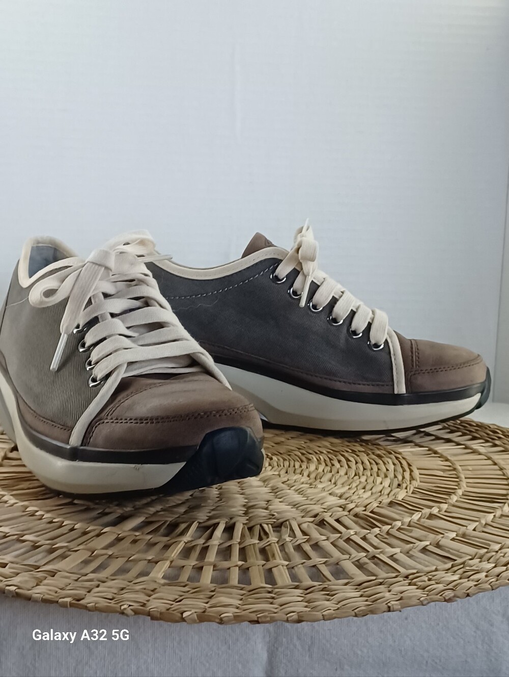 MBT (Masai Barefoot Technology) rocker-bottom walking shoes. Womens 6 - 6.5